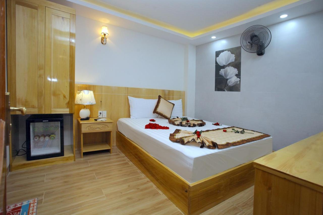 Hang Nga Hotel Nha Trang Esterno foto