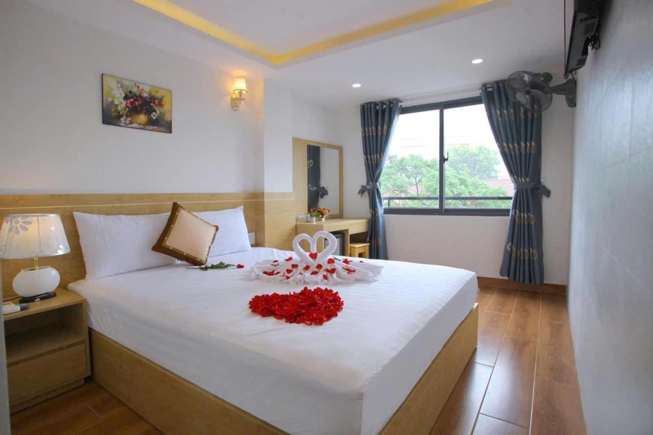 Hang Nga Hotel Nha Trang Esterno foto