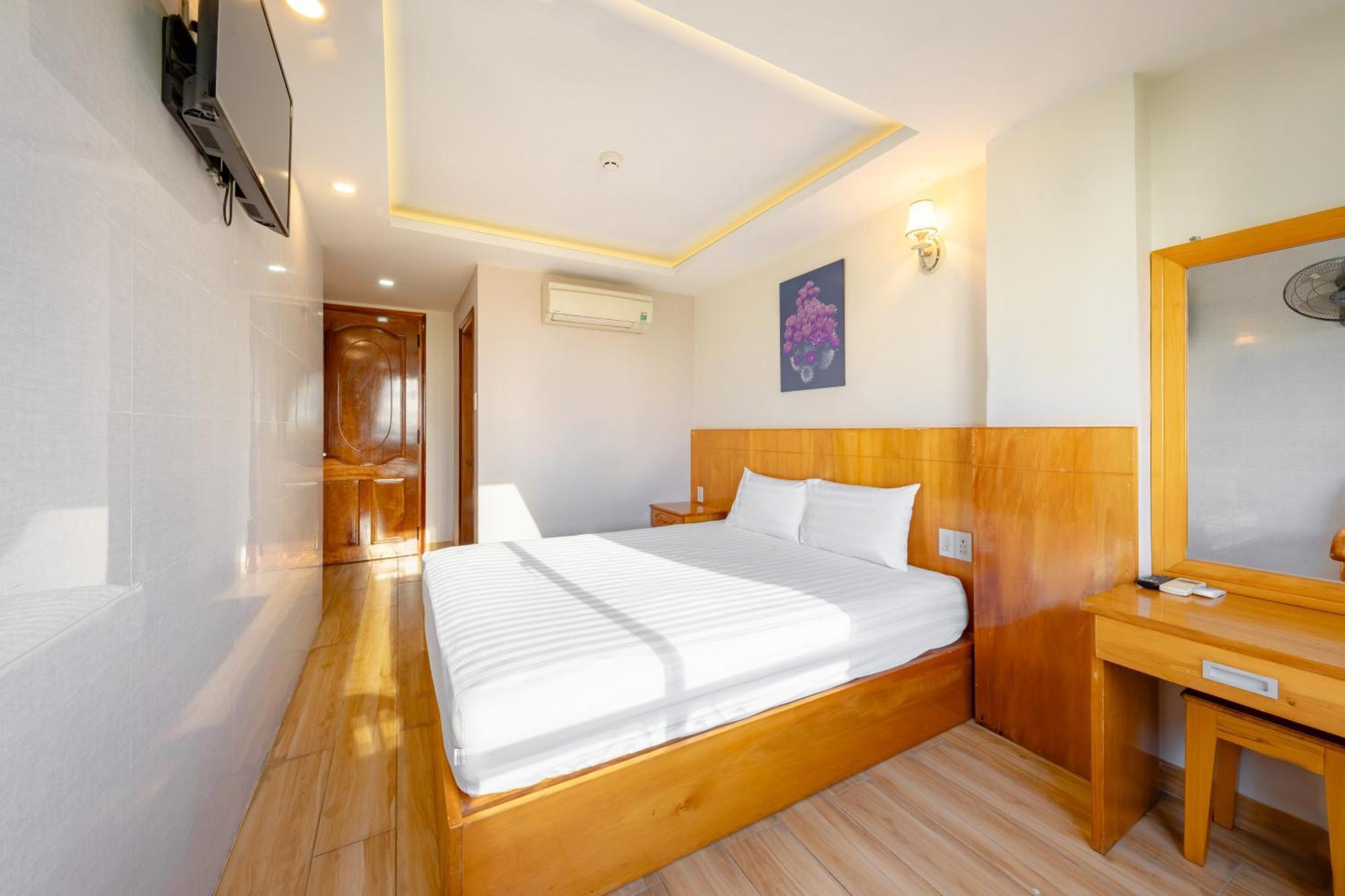 Hang Nga Hotel Nha Trang Esterno foto