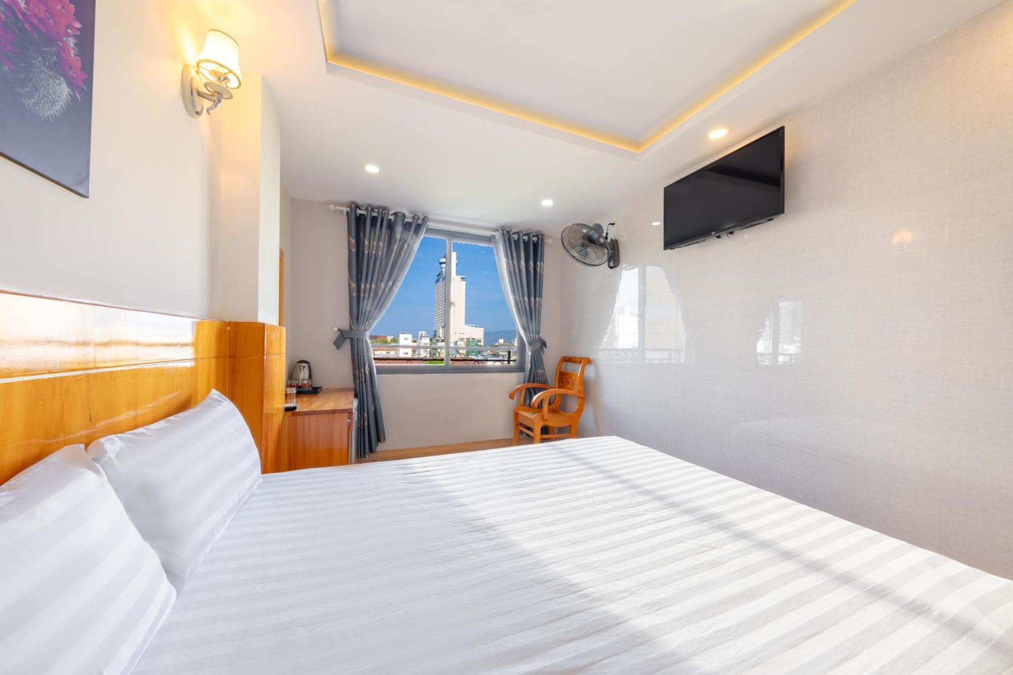 Hang Nga Hotel Nha Trang Esterno foto