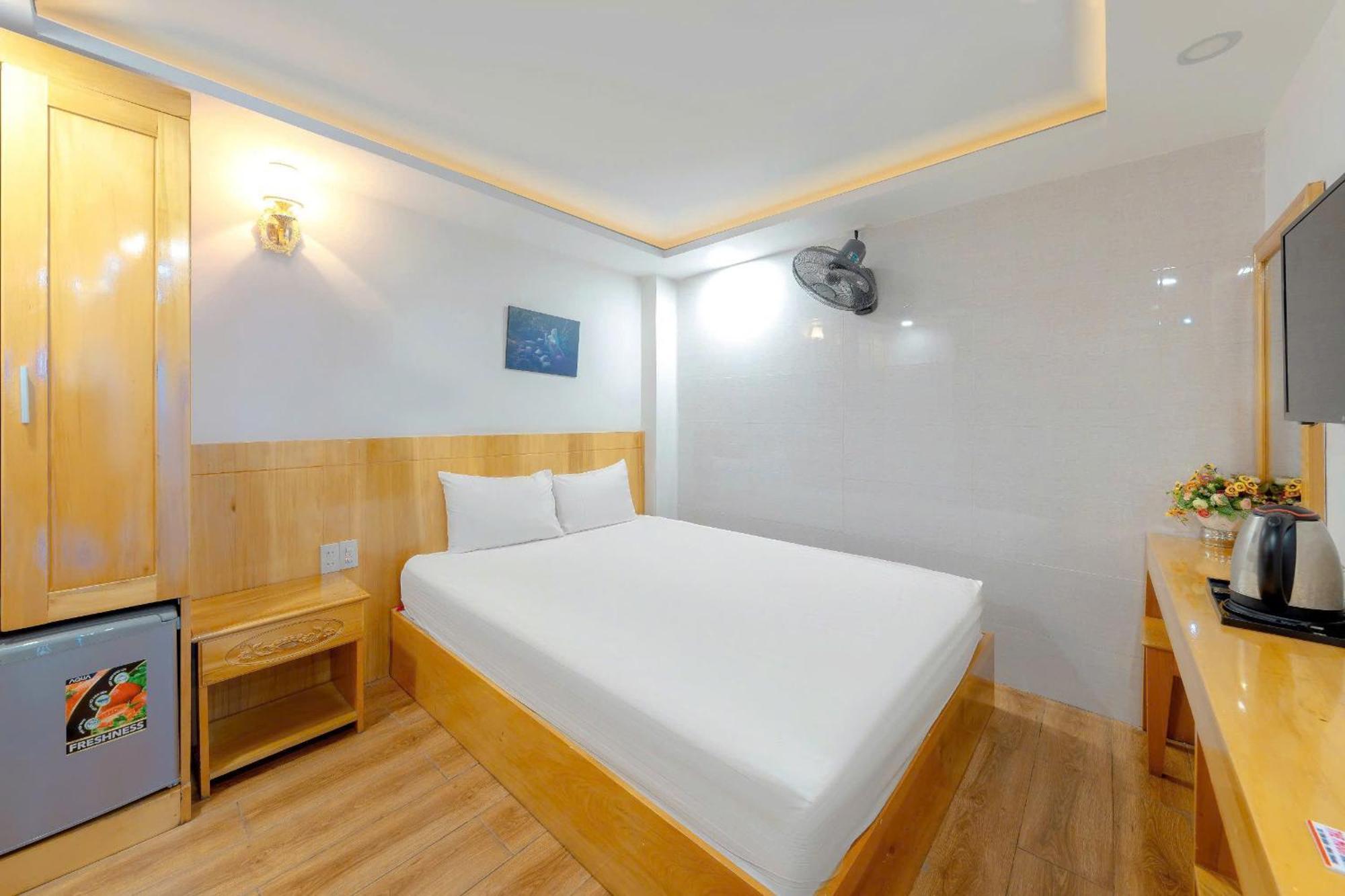 Hang Nga Hotel Nha Trang Esterno foto